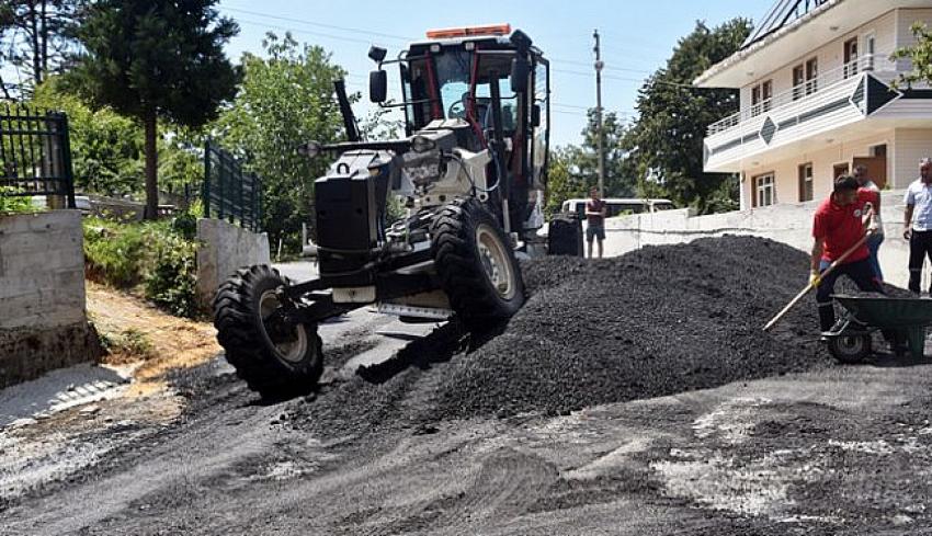 Ereğli'de bozulan yollar asfaltlanıyor..