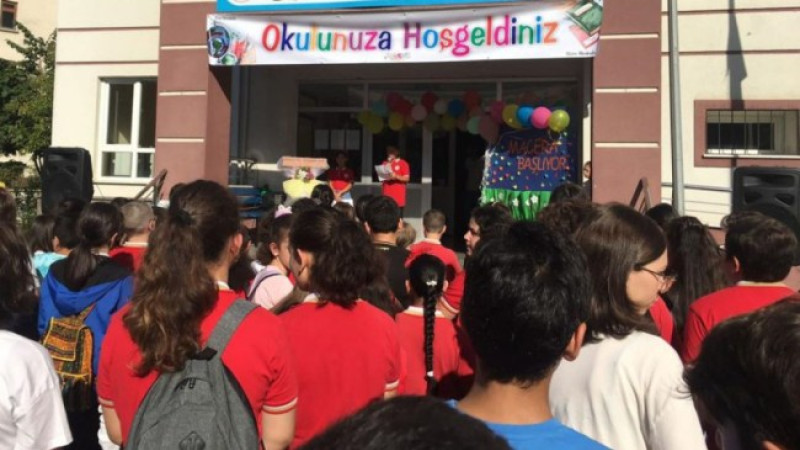 Zonguldak merkeze 204, Ereğli'ye 317 öğrenci nakil edildi..