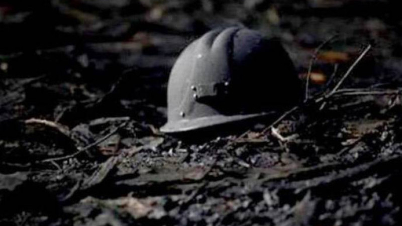 Maden ocağında meydana gelen göçükte madenci  yaşamını yitirdi.