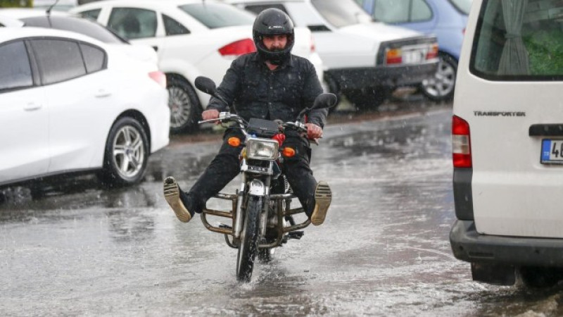 Motokurye ve scooterların trafiğe çıkması yasaklandı