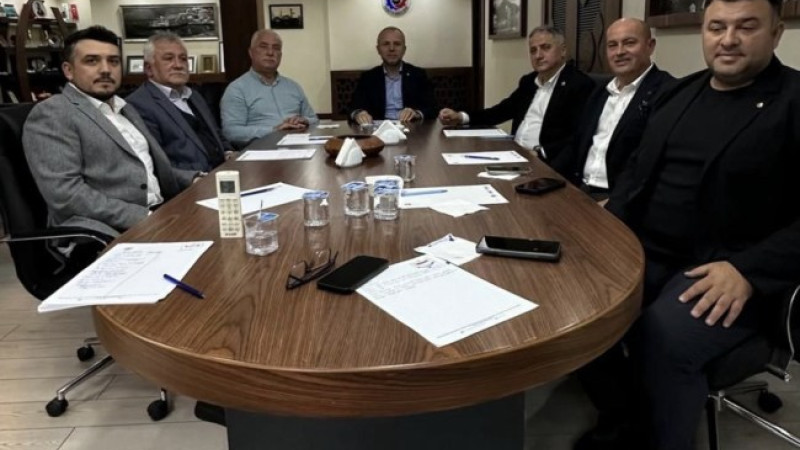Arslan Keleş’ten İlçenin Geleceğine Yönelik İstişare Toplantısı