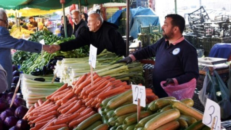 Cumartesi Pazarı yarın merkez pazar yerine kurulacak.