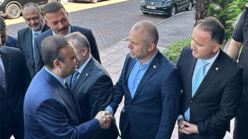 Keleş, Bakan Kacır'ı Karadeniz Ereğli'de Karşıladı