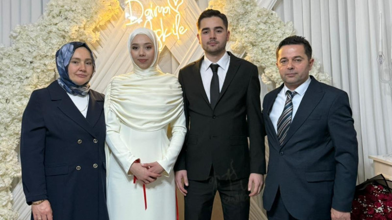  Birol Koç'un oğlu Alp Bora Koç dünya evine giriyor.