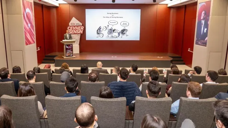 OYAK Genç Yetenekleri İş Dünyasına Kazandırıyor.